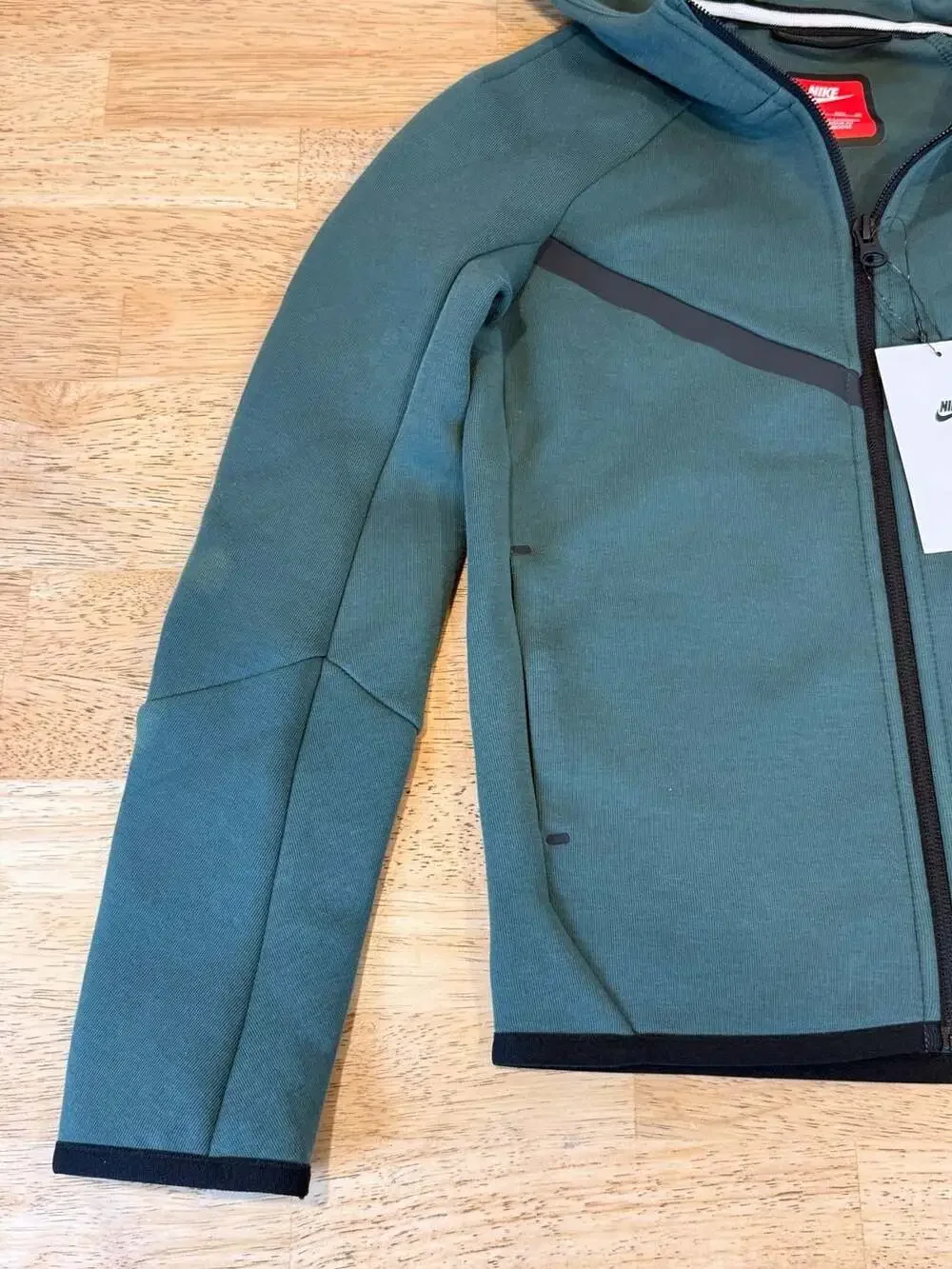 Nike Tech Fleece Full-Zip Windbreaker Hoodie - Vintage Green